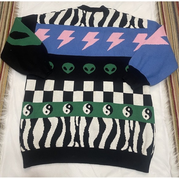 Dressed In Lala Colorful Graphic Women's Sweater - Picture 3 of 8